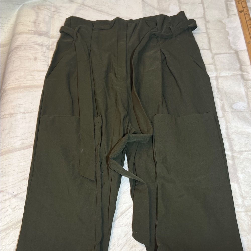 Windsor Olive Green pants high waist Size LARGE